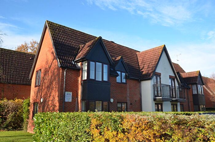 2 Bedroom Flat For Sale In Southern Hill, Reading, RG1
