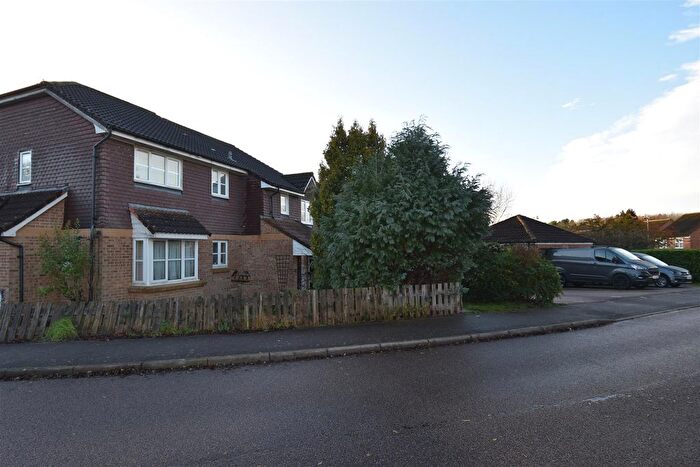 1 Bedroom Maisonette To Rent In Bolton Road, Maidenbower, Crawley, RH10