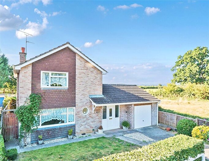 3 Bedroom Detached House For Sale In Herne Rise, Ilminster, Somerset, TA19
