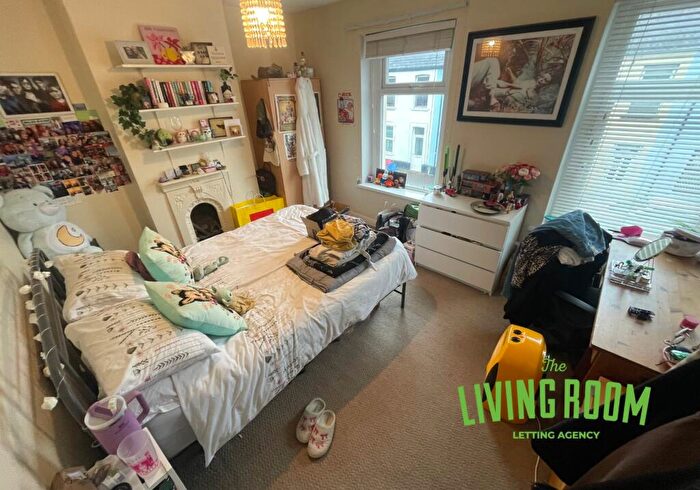 3 Bedroom House To Rent In Rhymney Street, Cathays, Cardiff, CF24