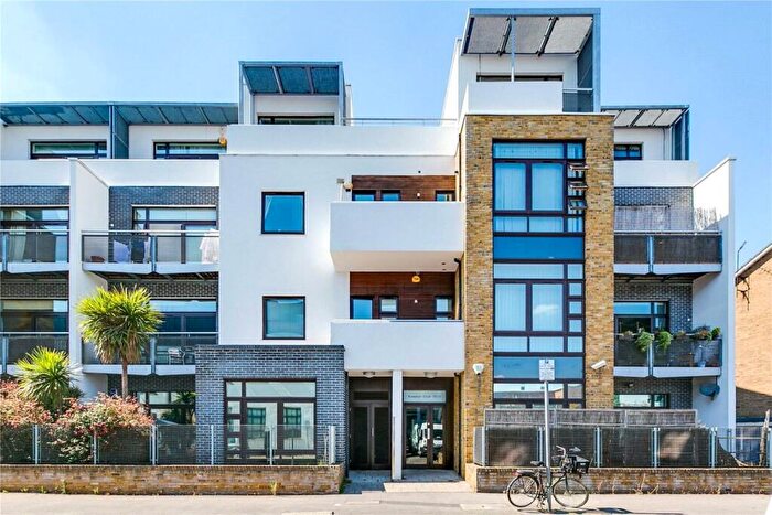 2 Bedroom Flat For Sale In Kimberley Road, Queens Park, NW6