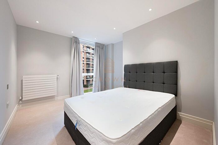 2 Bedroom Apartment To Rent In Queenshurst Square, Kingston Upon Thames, KT2