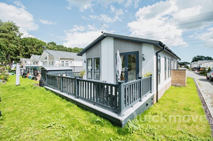 2 Bedroom Park Home For Sale In Three Legged Cross, Wimborne, Dorset, BH21