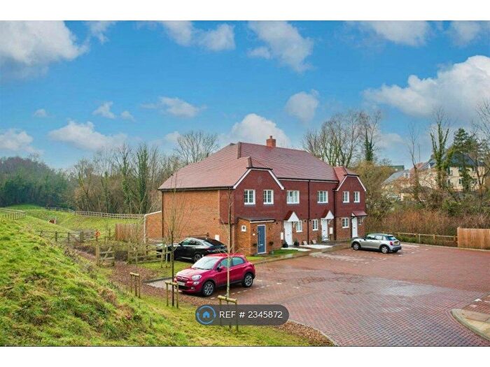 3 Bedroom End Of Terrace House To Rent In Allingham Close, Borough Green, Sevenoaks, TN15