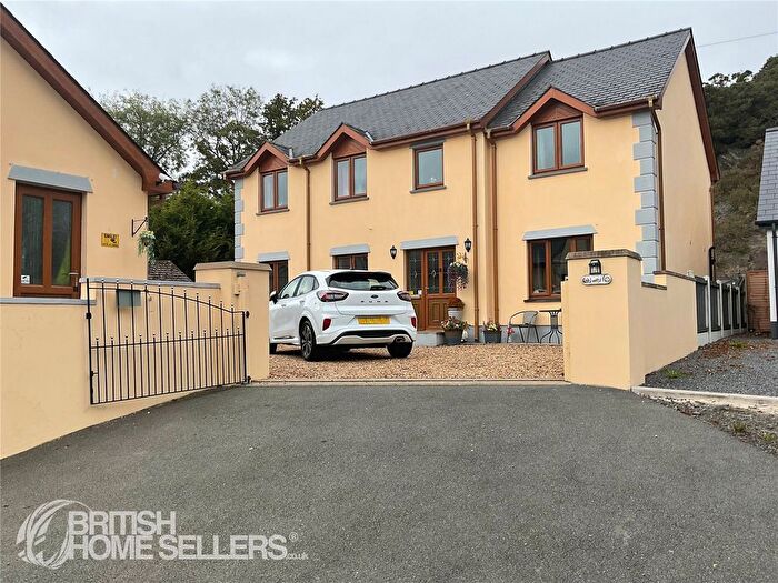 4 Bedroom Detached House For Sale In Cenarth, Newcastle Emlyn, Ceredigion, SA38