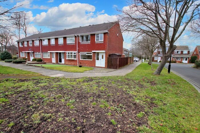 3 Bedroom End Of Terrace House To Rent In Courtney Court, Newcastle Upon Tyne, NE3