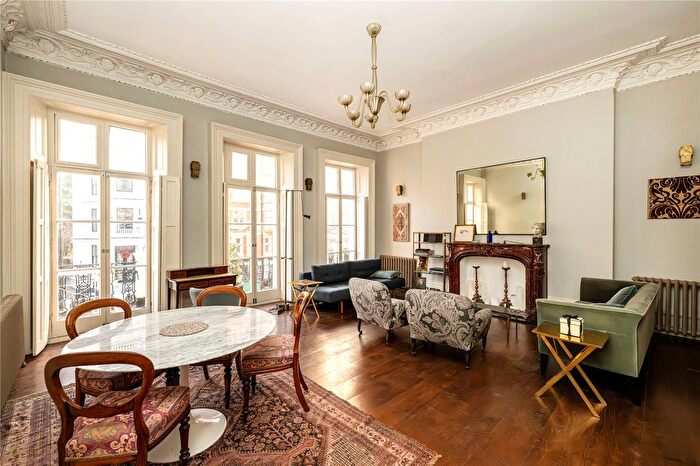 1 Bedroom Flat For Sale In Kensington Park Gardens, Notting Hill, London, W11