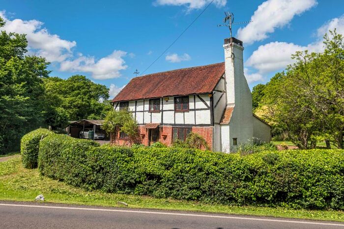 3 Bedroom Detached House For Sale In Click On The Video Tour - Stane Street, Slinfold, West Sussex, RH13