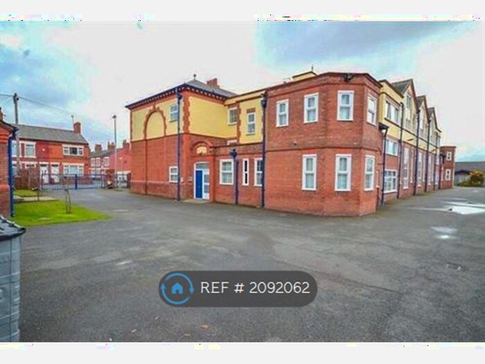 2 Bedroom Flat To Rent In Cambridge Court, Ellesmere Port, CH65