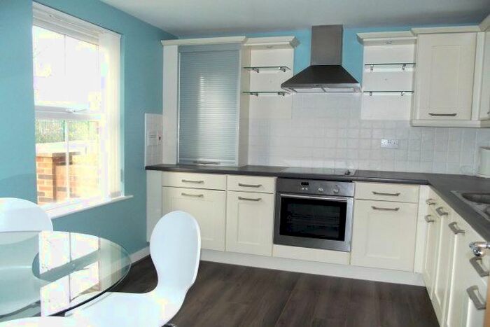 2 Bedroom Flat To Rent In Herons Court, Durham, DH1