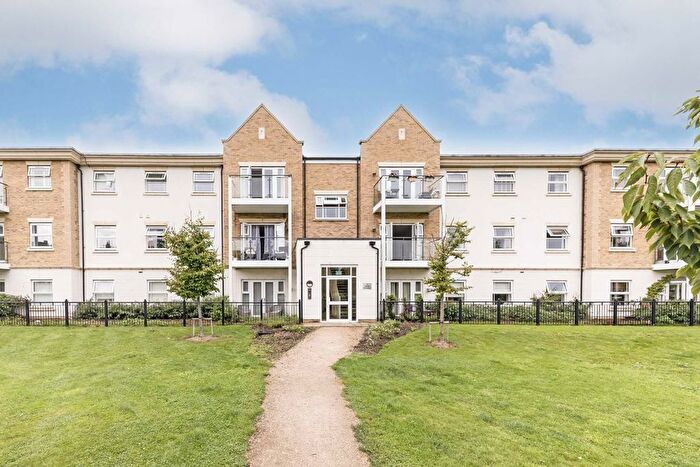 2 Bedroom Flat To Rent In Roper Crescent, Sunbury, TW16