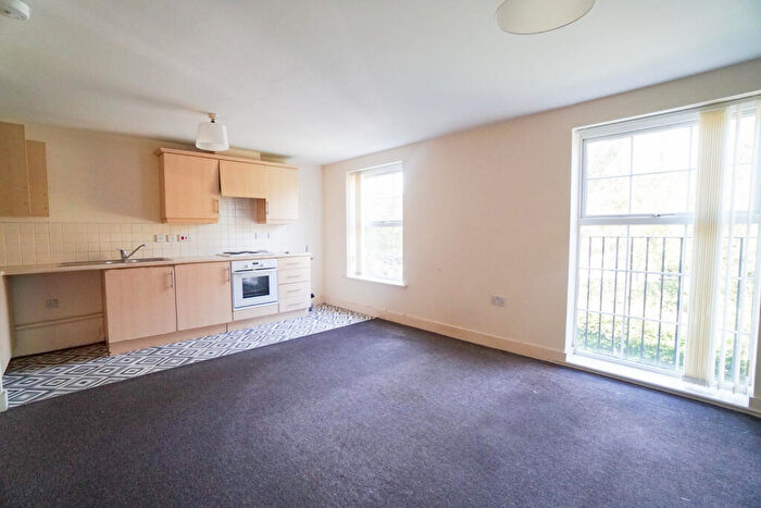 2 Bedroom Flat To Rent In Naylor Road, Ellesmere Port, CH66