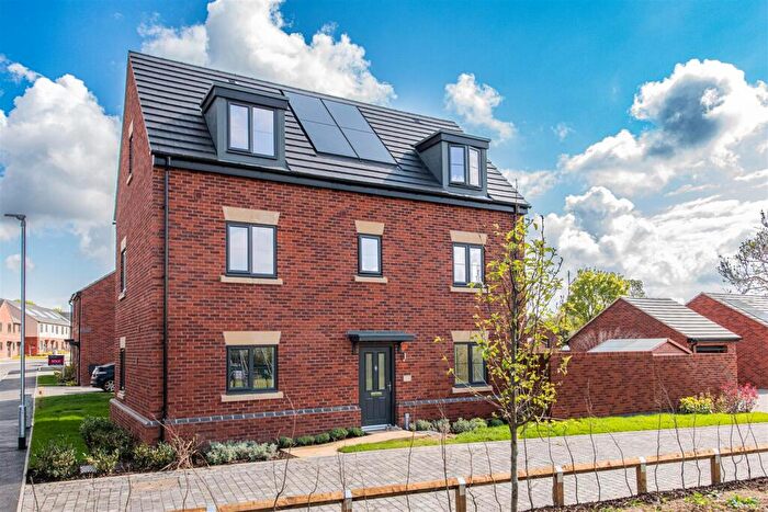 4 Bedroom Detached House For Sale In Ahern Close, Bozeat, Wellingborough, NN29