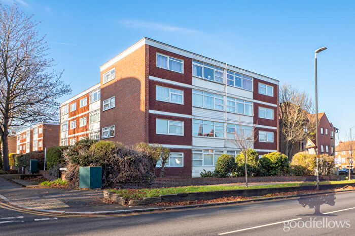 2 Bedroom Apartment To Rent In Springfield Road, Wallington, SM6