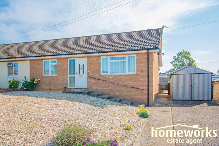 2 Bedroom Semi-Detached Bungalow For Sale In Dale Road, Dereham, NR19