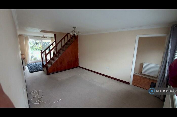 3 Bedroom Terraced House To Rent In York Road, Canterbury, CT1