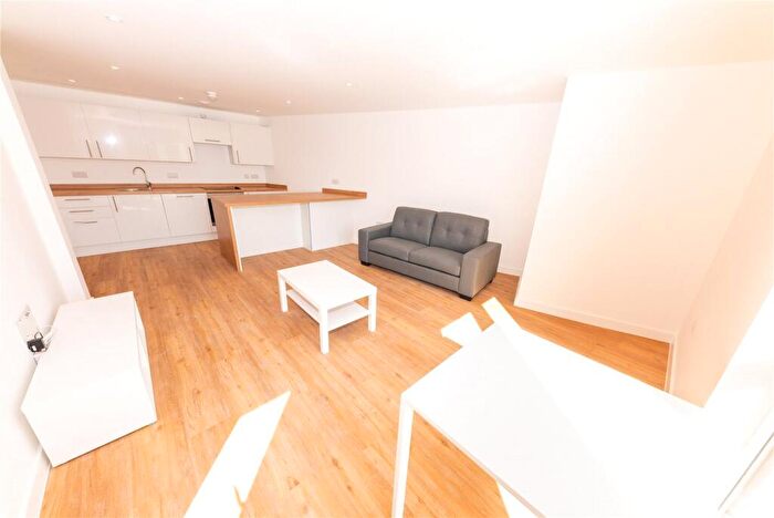 2 Bedroom Flat To Rent In The Plaza, Advent Way, Ancoats, Manchester, M4