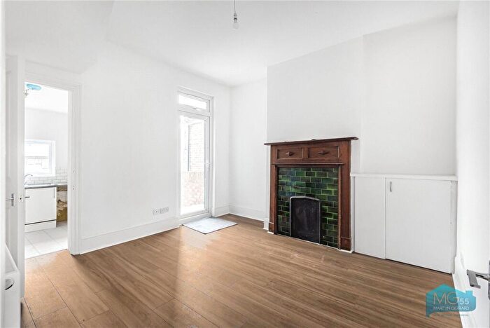 4 Bedroom Terraced House To Rent In Pretoria Road North, Tottenham, London, N18