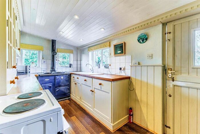 2 Bedroom Cottage For Sale In Honington, Shipston-On-Stour, CV36