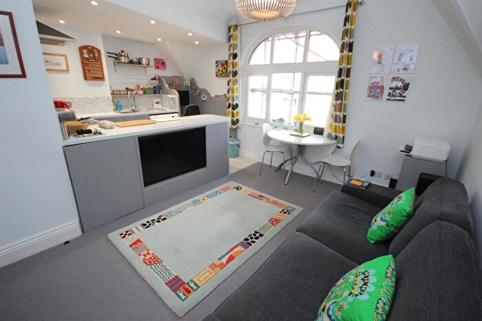 1 Bedroom Flat To Rent In Haldon Road, Exeter, EX4