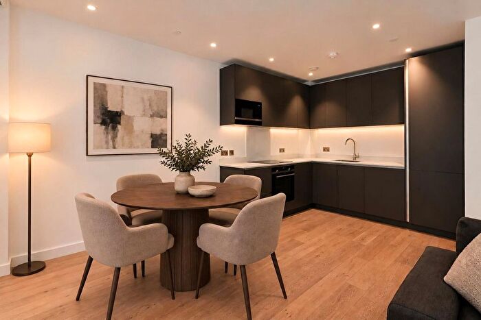 1 Bedroom Flat To Rent In Dock Street, Luxe Tower, Tower Hill, E1