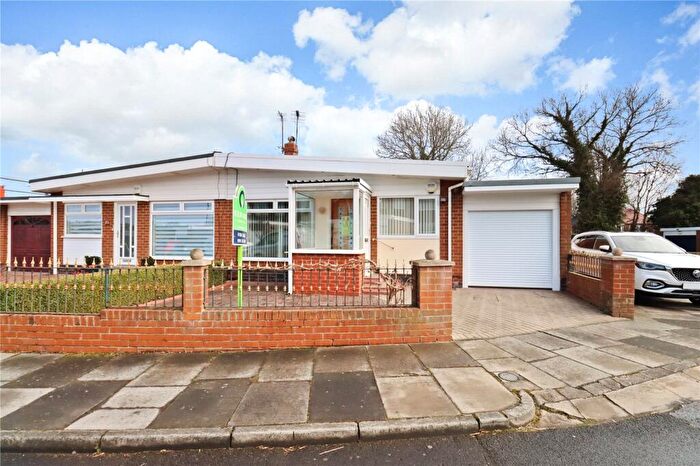 2 Bedroom Bungalow For Sale In Langdale, Whitley Bay, Tyne And Wear, NE25