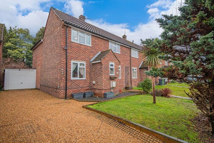 3 Bedroom End Terrace House For Sale In East Drive, Bishopstoke, Eastleigh, SO50