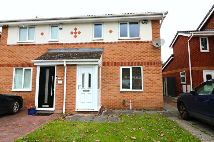 3 Bedroom Semi-Detached House For Sale In Ellesmere Port, Ellesmere Port, CH65
