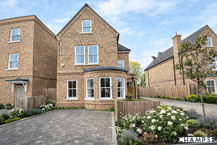 5 Bedroom Detached House For Sale In Barrons Chase, Richmond, TW10