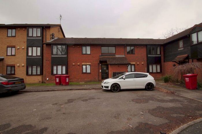 1 Bedroom Flat To Rent In Bruce Close, Windsor Meadows, SL1
