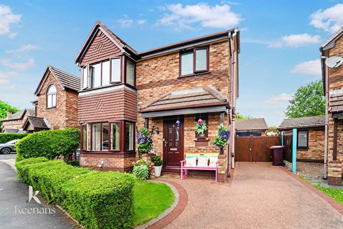 3 Bedroom Detached House For Sale In Longton Road, Burnley, BB12
