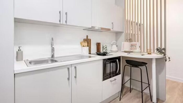 1 Bedroom Flat To Rent In Oxford Place, Manchester, M14