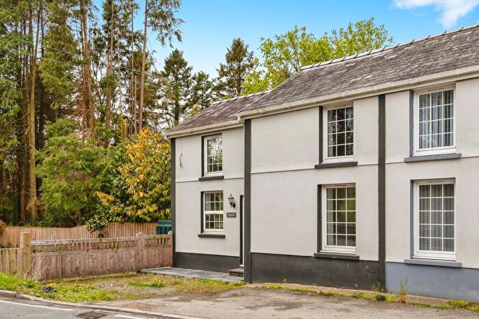 3 Bedroom Semi-Detached House For Sale In Alltwalis, Carmarthen, Carmarthenshire, SA32