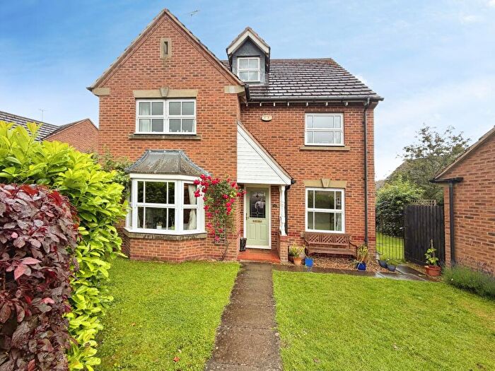 5 Bedroom House To Rent In Dexter Way, Warmington, PE8