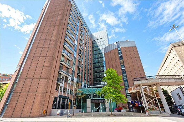 2 Bedroom Apartment To Rent In Lewins Mead, Bristol, BS1