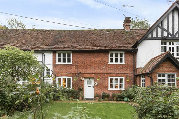 3 Bedroom Cottage For Sale In Under The Wood, Bisham, SL7