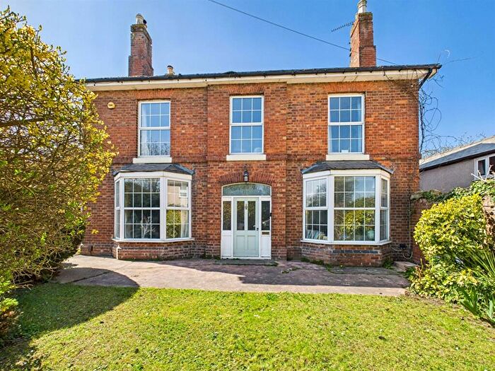 4 Bedroom Detached House For Sale In Tewkesbury Road, Longford, Gloucester, GL2