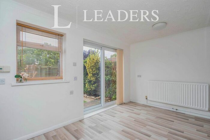 3 Bedroom Town House To Rent In The Mount, Gosport, PO13