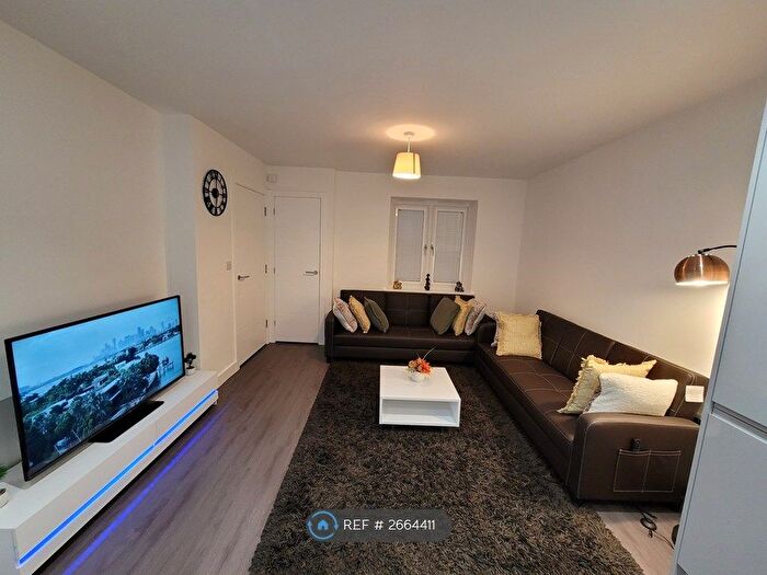 2 Bedroom Terraced House To Rent In Milton Keynes, Milton Keynes, MK14