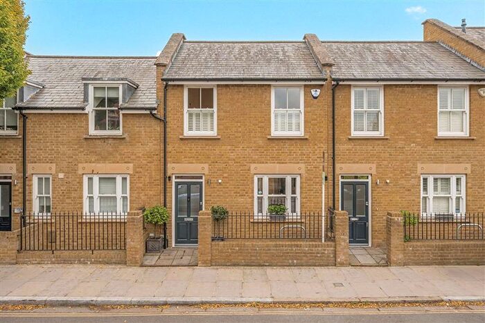 2 Bedroom Property For Sale In Charles Street, Barnes, SW13