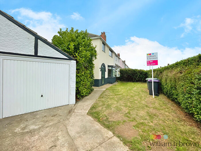 3 Bedroom Semi-Detached House To Rent In Heath Road, Bracebridge Heath, Lincoln, LN4