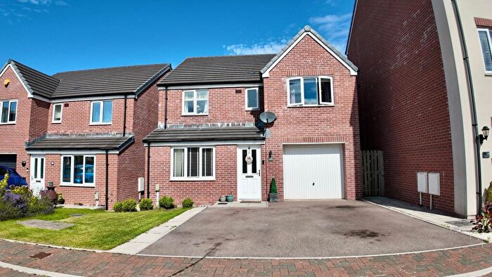 4 Bedroom Detached House For Sale In Cae'r Garreg, Oakdale, NP12