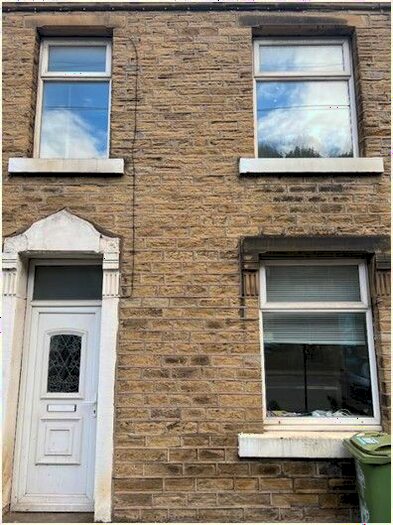 3 Bedroom Terraced House To Rent In Manchester Road, Huddersfield, HD4