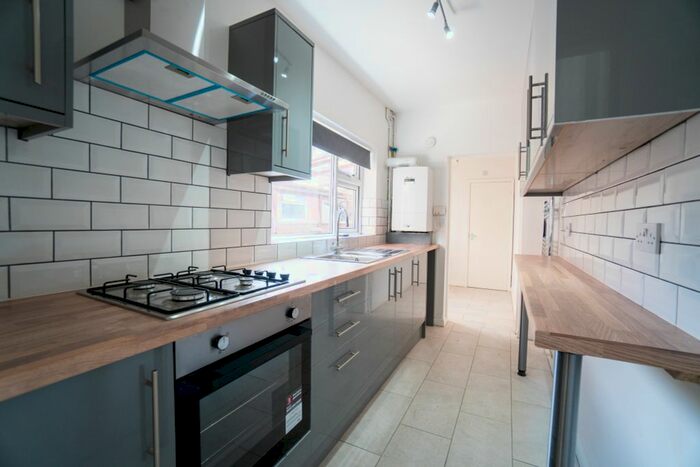 3 Bedroom Terraced House To Rent In Bruin Street, Leicester, LE4