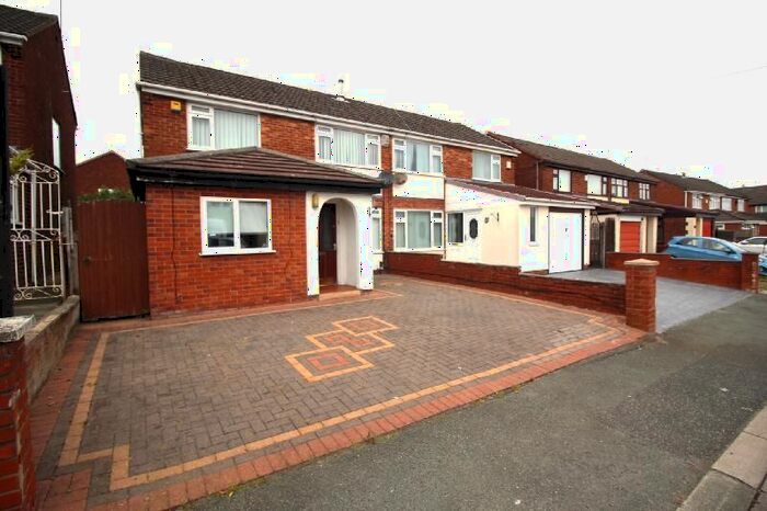 3 Bedroom Semi-Detached House To Rent In Bosworth Road, Laffak, St Helens, WA11