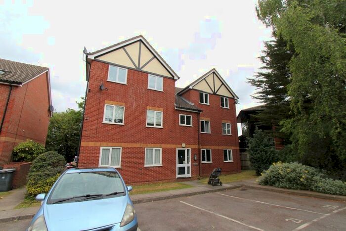 1 Bedroom Flat To Rent In Groveland Place, Reading, Reading, RG30
