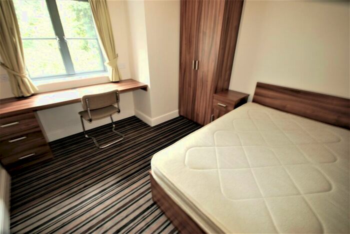 6 Bedroom Apartment To Rent In Old Warwick Road, Leamington Spa, CV31