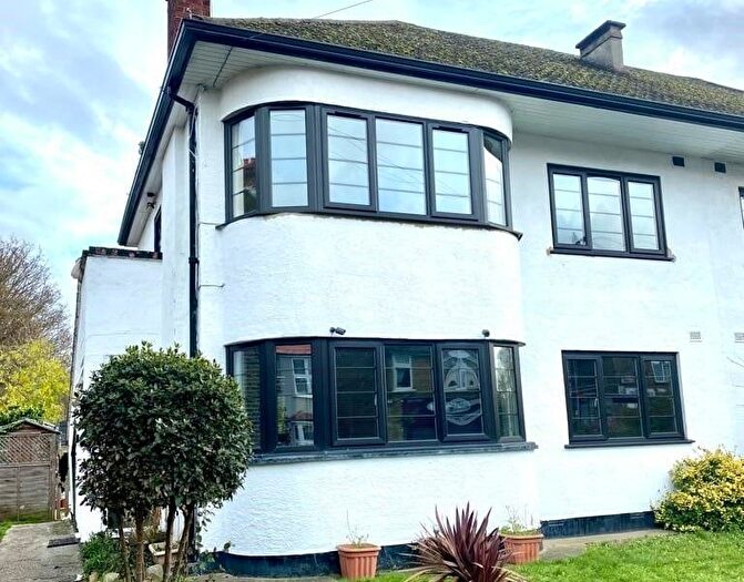 2 Bedroom Maisonette To Rent In Swan Road, West Drayton, UB7