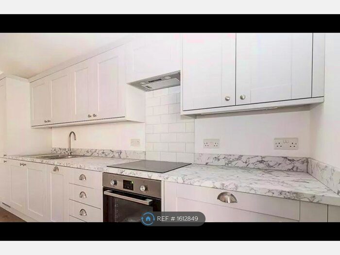 2 Bedroom Flat To Rent In Church Road, Tunbridge Wells, TN1