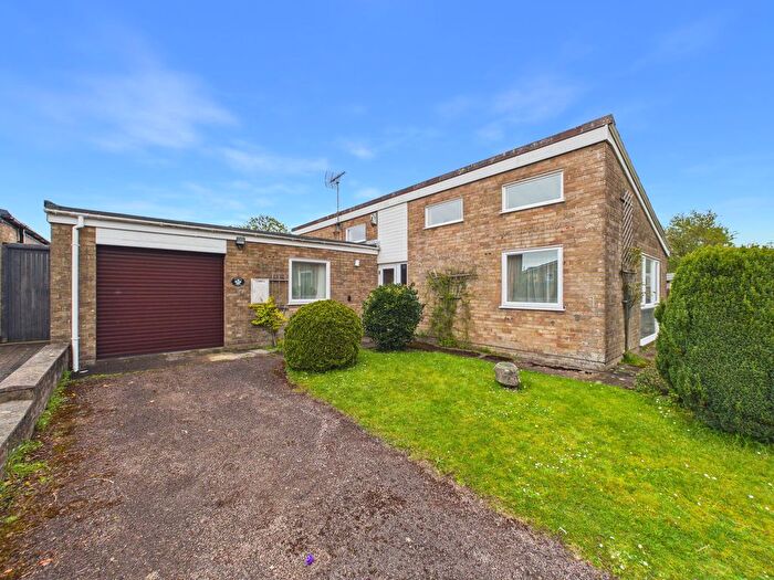 3 Bedroom Bungalow For Sale In Forsdene Walk, Coalway, Coleford, GL16